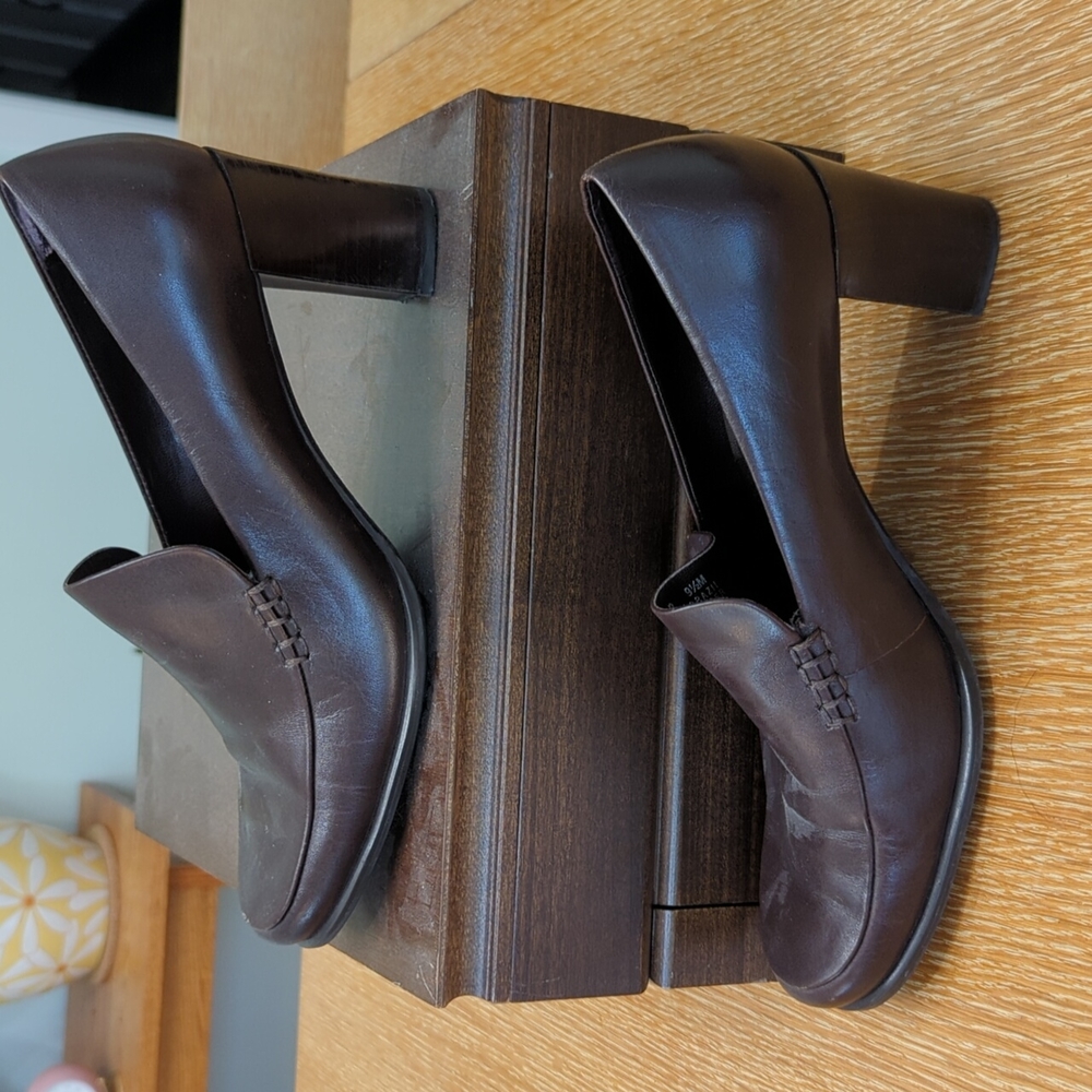 Franco Sarto Brown leather heels Size 9.5